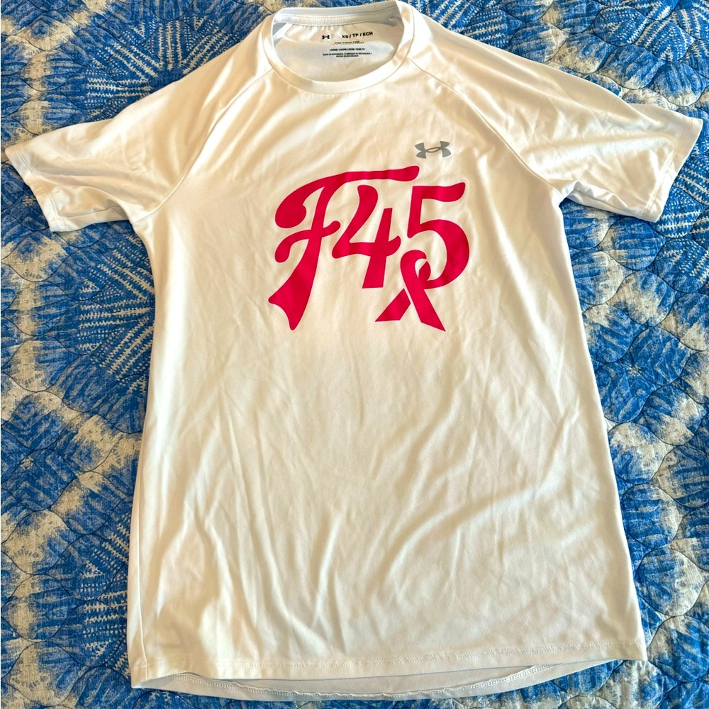 F45 xsmall underarmour tech shirt